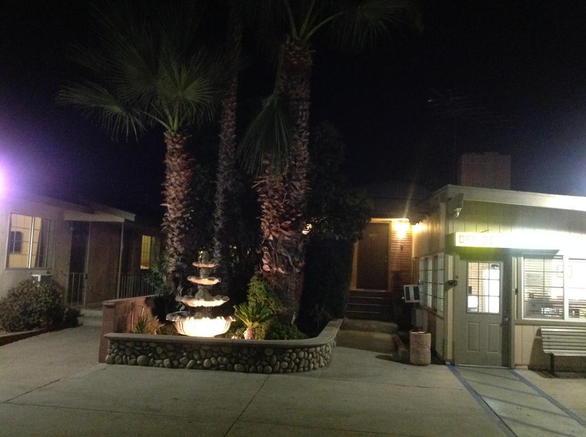 Elsinore Hotsprings Motel Lake Elsinore Esterno foto